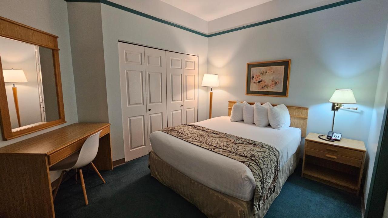 The Cedars Inn Hotel & Convention Centre กิบสันส์ ภายนอก รูปภาพ